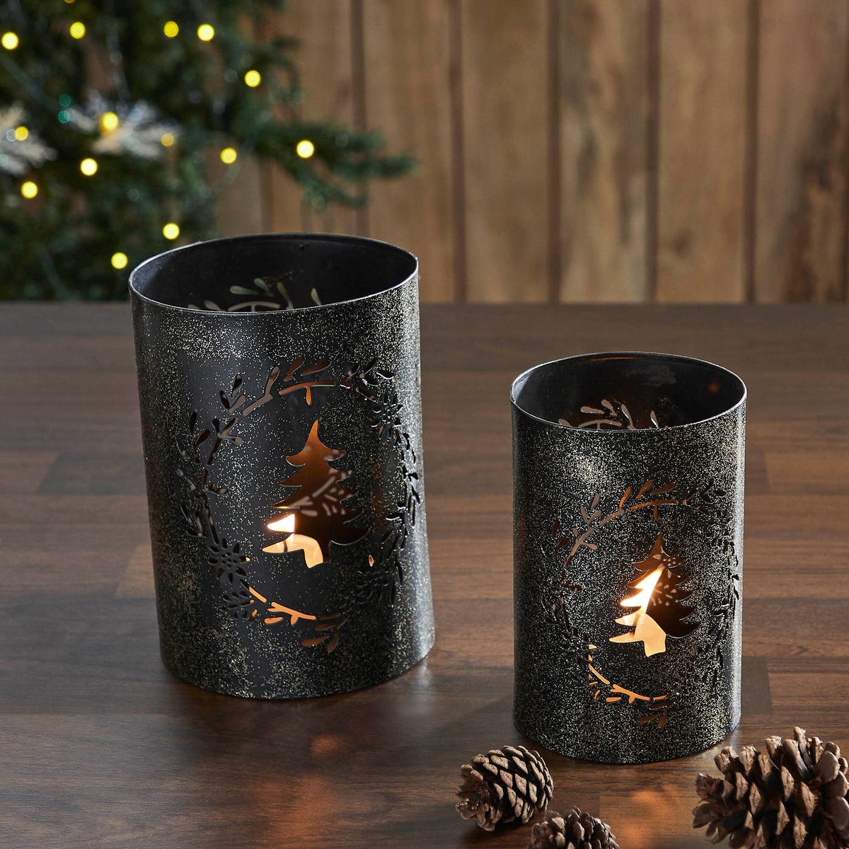 Wreath &amp; Tree Metal Candle Holder Christmas Decor Set 2pc
