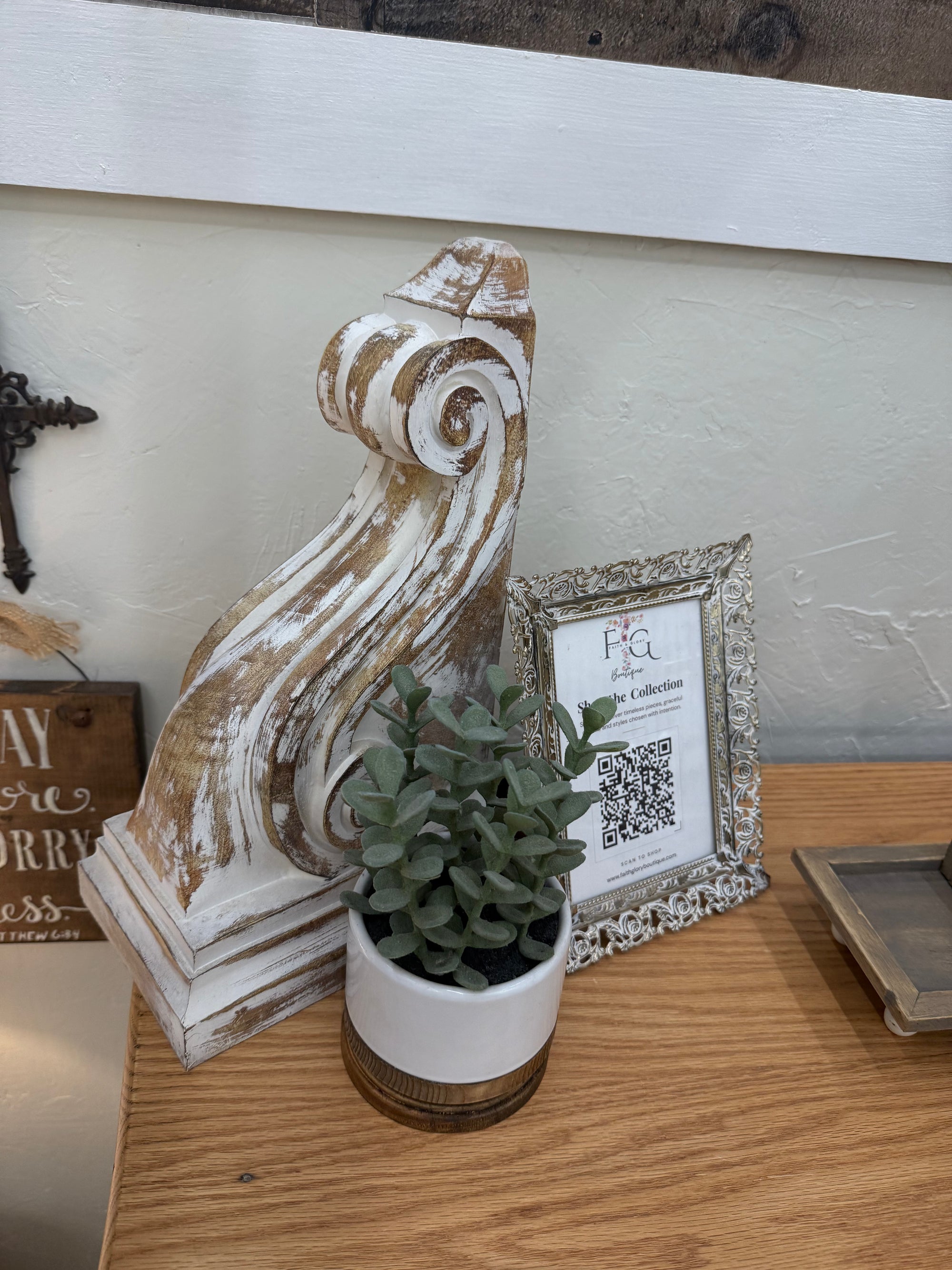 Modern Farmhouse Corbel